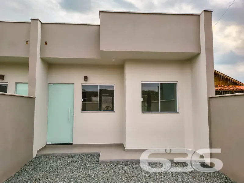 Sobrado geminado à venda no bairro Itinga, em Araq