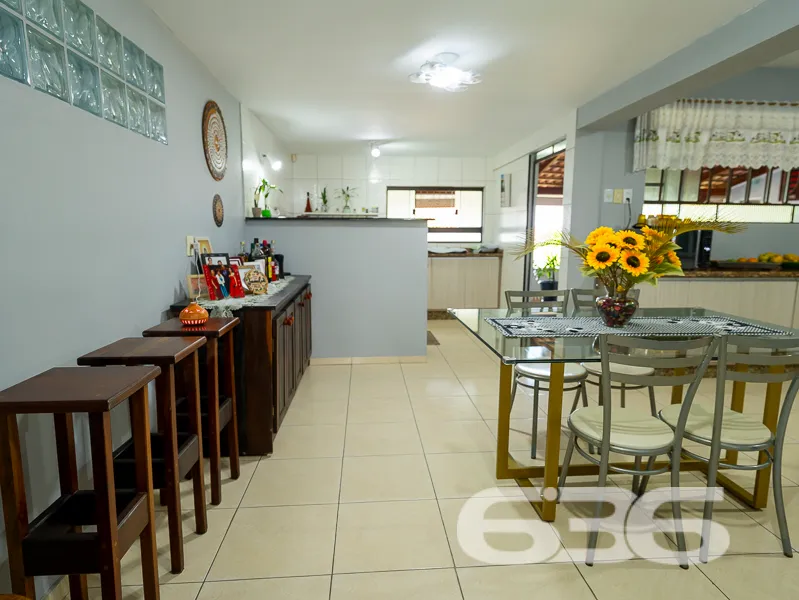 Casa à venda no Jarivatuba, Joinville | 3 quartos,