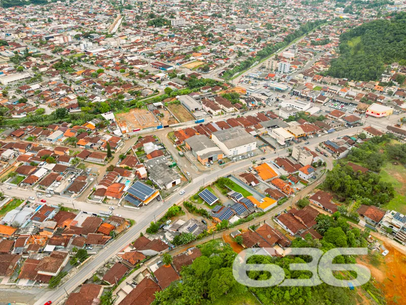 Galpão comercial à venda no Guanabara, Joinville |