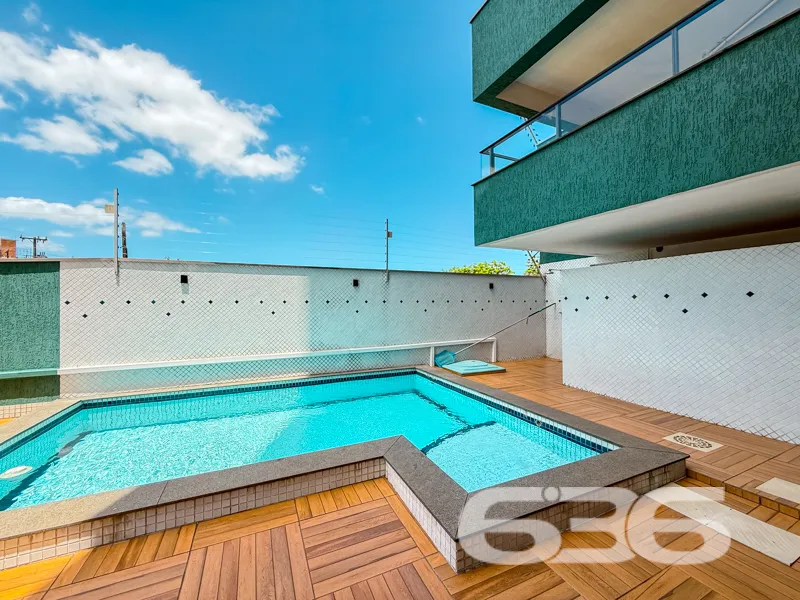 AMPLO APARTAMENTO COM SUĆTE + 2 QUARTOS NO BAIRRO