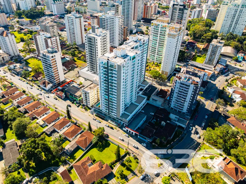 APARTAMENTO DE LUXO EM FRENTE AO 62º BATALHÃO DE I