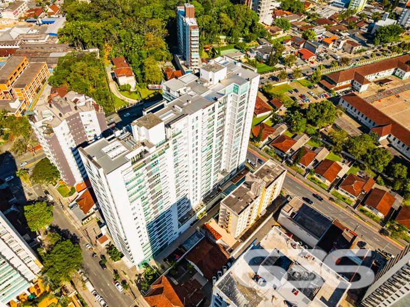 APARTAMENTO DE LUXO EM FRENTE AO 62º BATALHÃO DE I