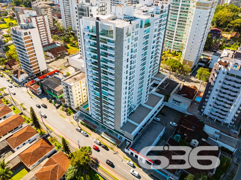 APARTAMENTO DE LUXO EM FRENTE AO 62º BATALHÃO DE I