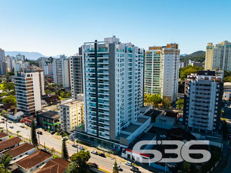 APARTAMENTO DE LUXO EM FRENTE AO 62º BATALHÃO DE I