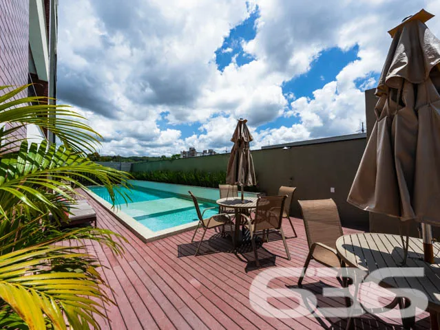 Descubra o Excepcional: Cobertura Plana no Coração