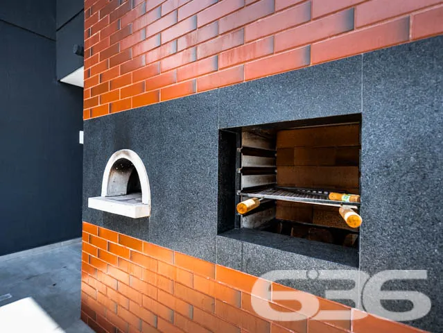 Descubra o Excepcional: Cobertura Plana no Coração