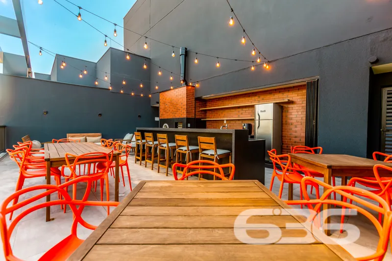 Descubra o Excepcional: Cobertura Plana no Coração