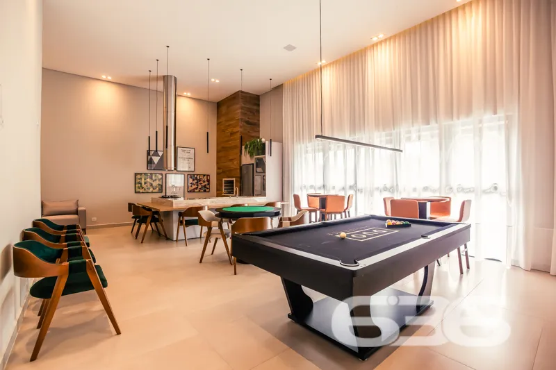 Descubra o Excepcional: Cobertura Plana no Coração