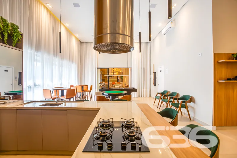 Descubra o Excepcional: Cobertura Plana no Coração