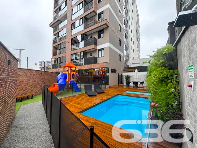 Apartamento à venda no Bom Retiro, Joinville, com 