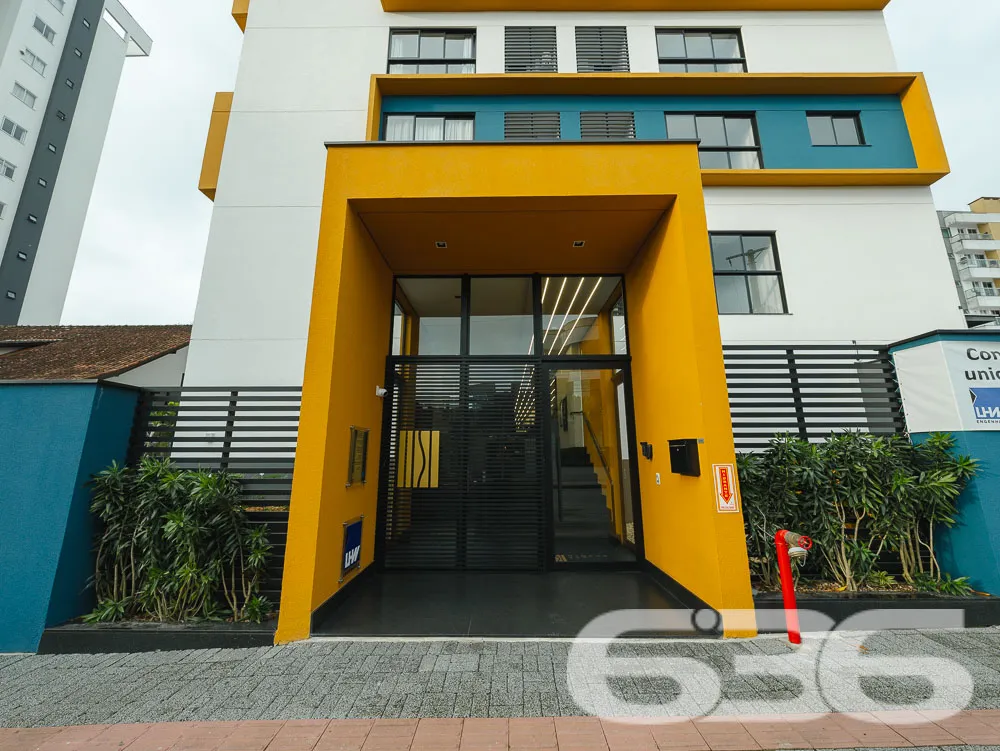 APARTAMENTO À VENDA NO BAIRRO ANITA GARIBALDI EM J