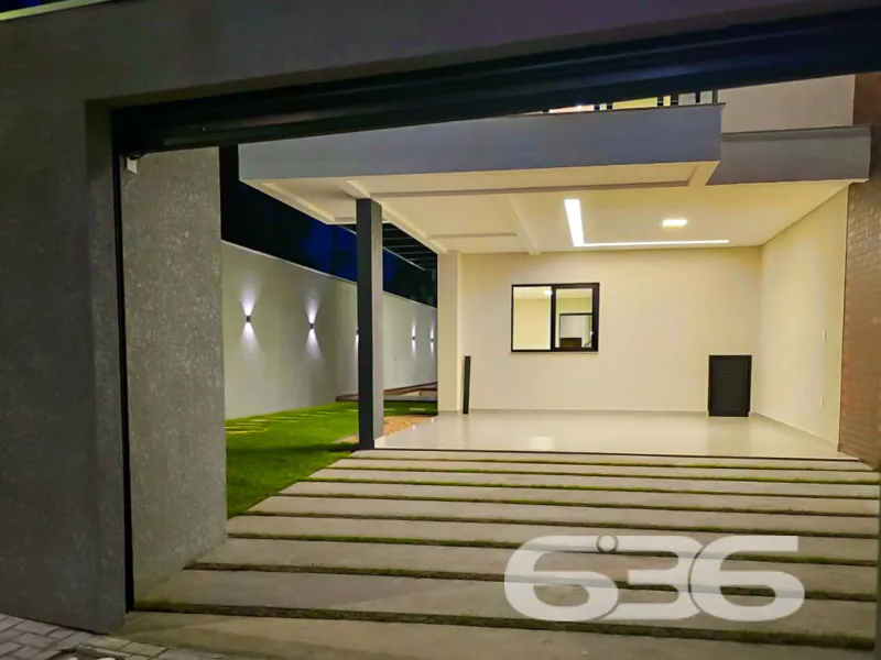 Casa Ă venda com 3 suĂtes e 2 vagas de garagem em