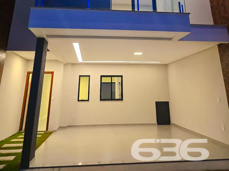 Casa Ă venda com 3 suĂtes e 2 vagas de garagem em