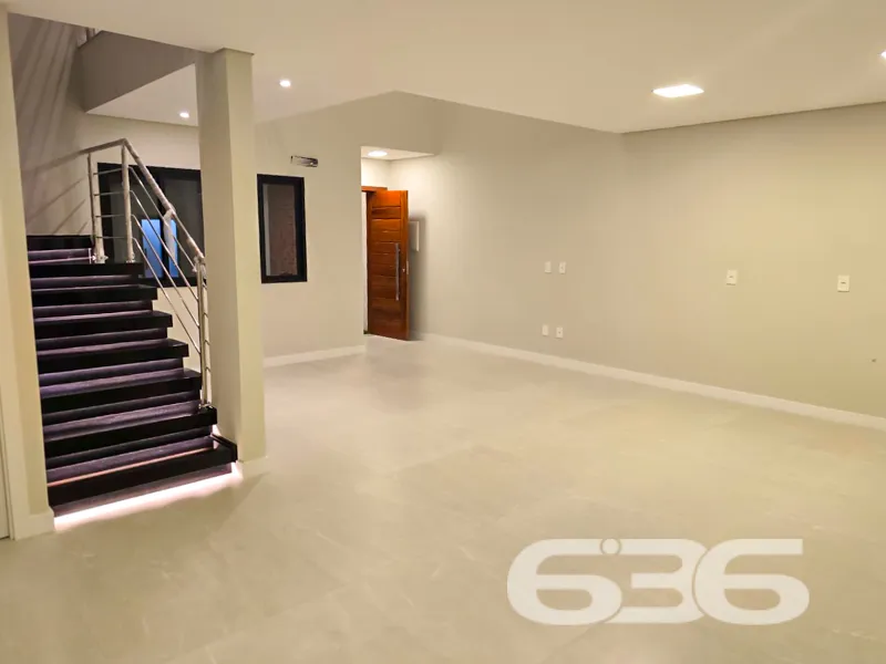 Casa Ă venda com 3 suĂtes e 2 vagas de garagem em