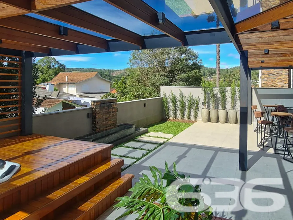 Descubra um mundo de elegância e conforto no coraç