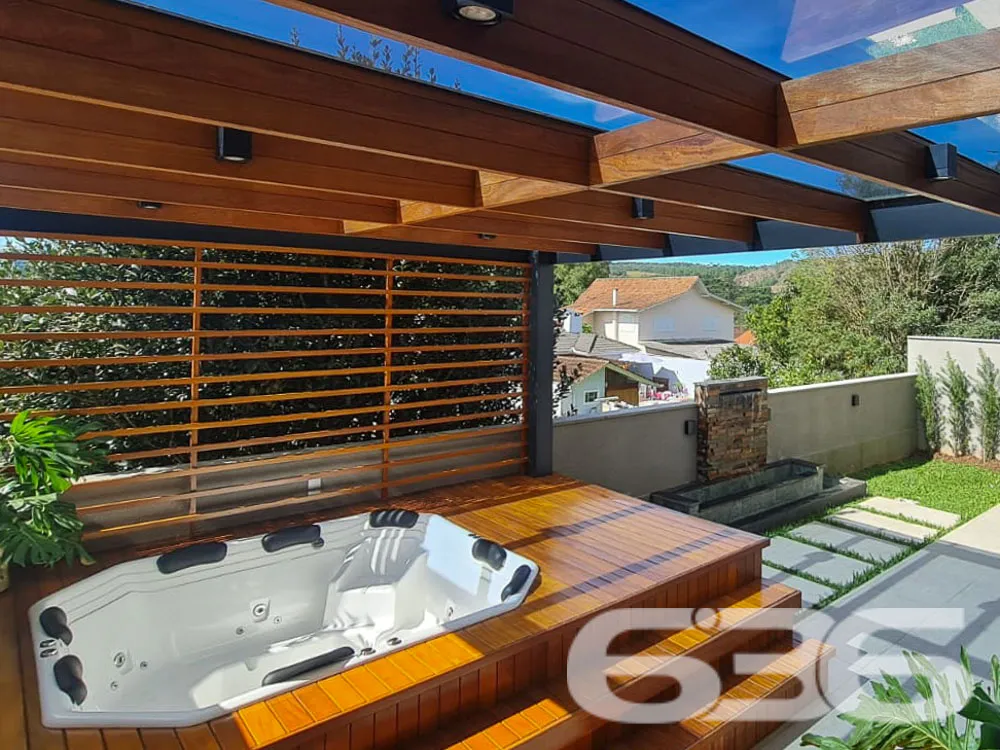 Descubra um mundo de elegância e conforto no coraç