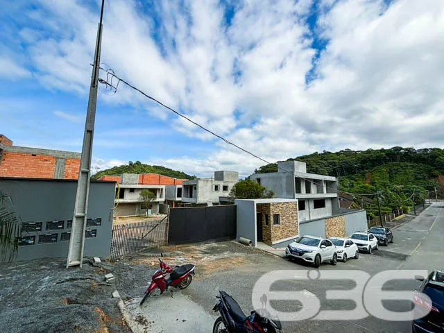 Descubra o Luxo de Morar em Joinville: Residência 