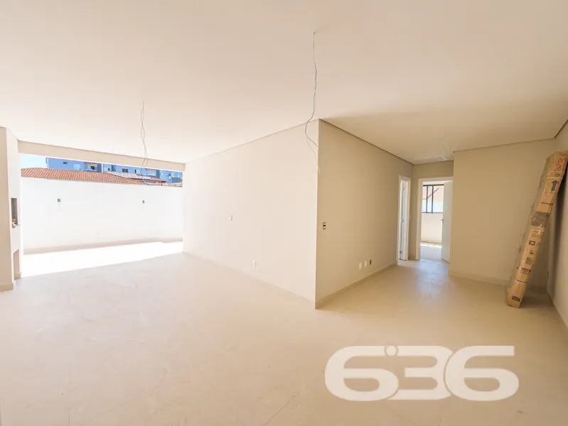 Apresentamos este sofisticado apartamento localiza