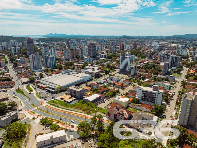 Apartamento à venda no Anita Garibaldi, Joinville,