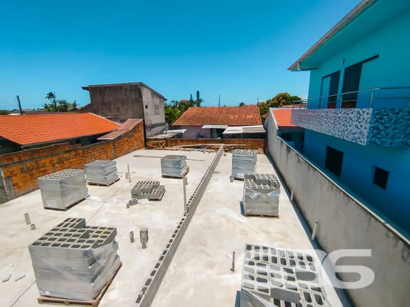 Sobrado à venda no bairro Centro, Balneário Barra 