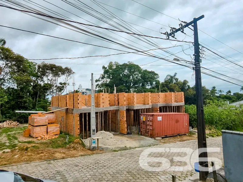 Sobrado à venda no bairro Ubatuba, São Francisco d
