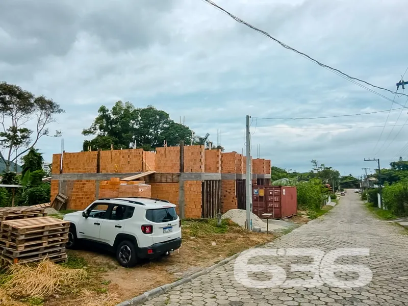 Sobrado à venda no bairro Ubatuba, São Francisco d