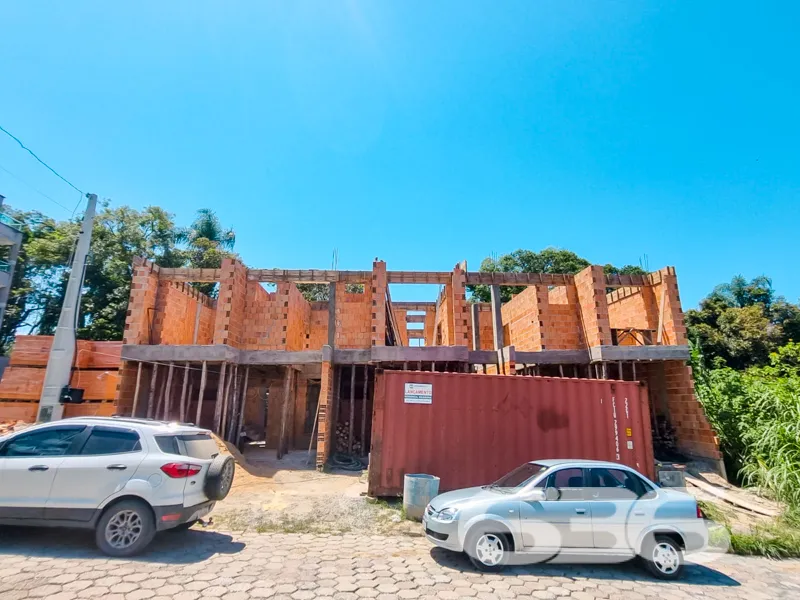 Sobrado à venda no bairro Ubatuba, São Francisco d