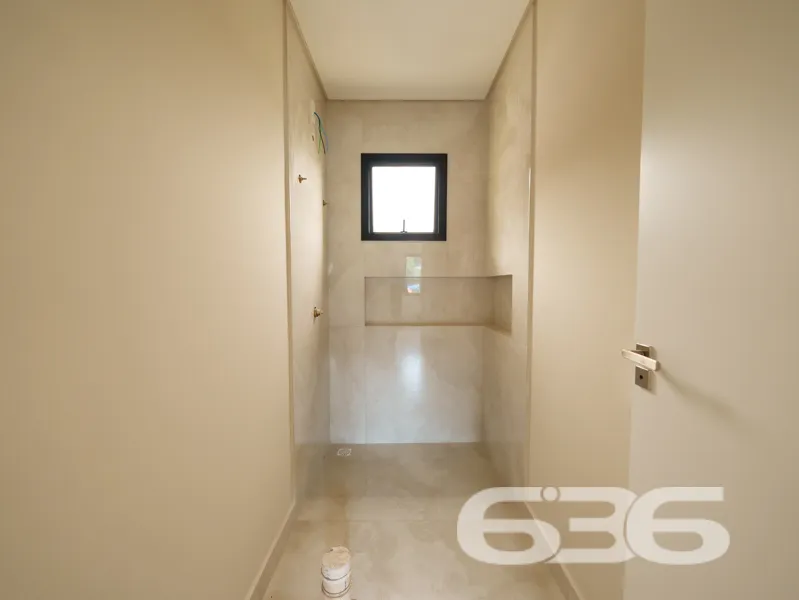 Sobrado à venda no Glória, Joinville. Essa encanta