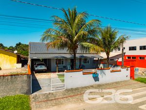 Residência - Salinas - Balneário Barra do Sul