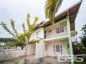 Residência - Santo Antônio - Joinville