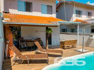 Residência - Espinheiros - Joinville