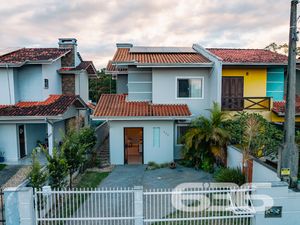 Residência - Espinheiros - Joinville