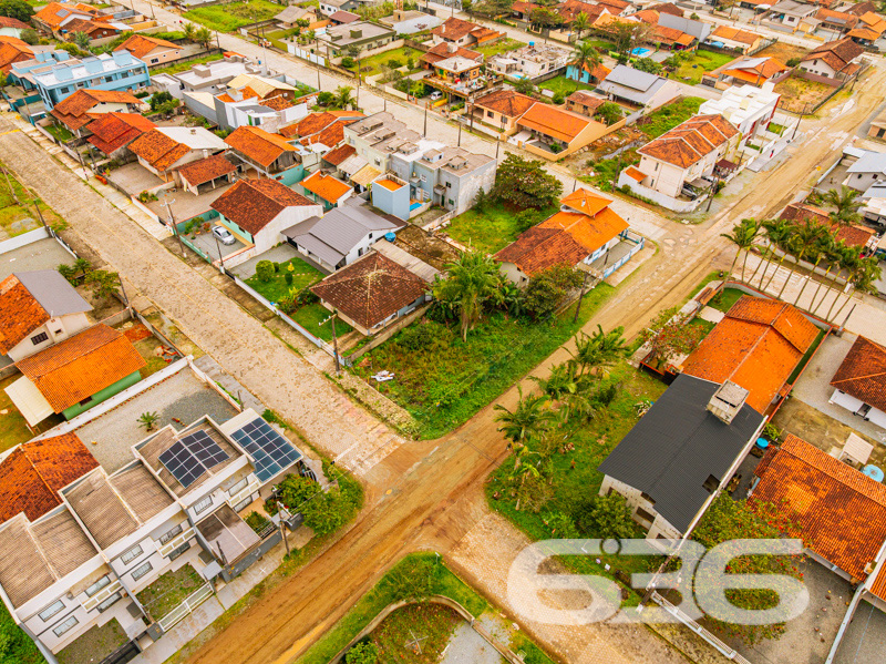 Terreno à venda no Salinas, Balneário Barra do Sul