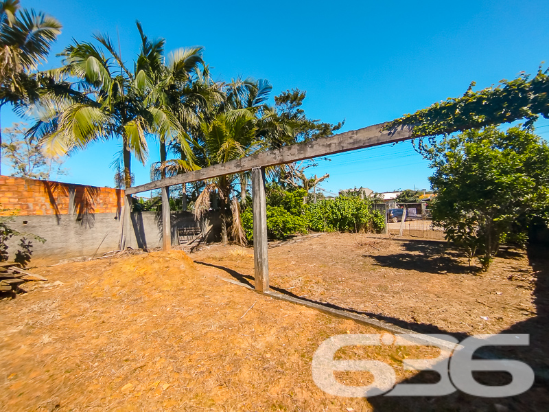 Casa à venda no bairro Salinas, Balneário Barra do