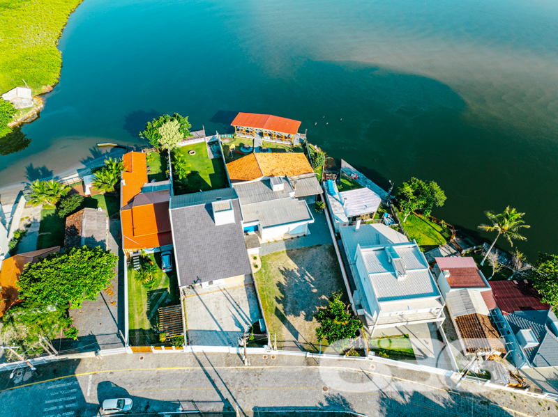 Foto de Casa Térrea Balneário Barra do Sul Centro 03018980