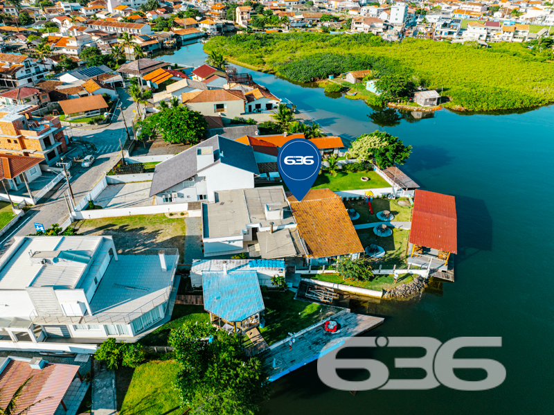Foto de Casa Térrea Balneário Barra do Sul Centro 03018980