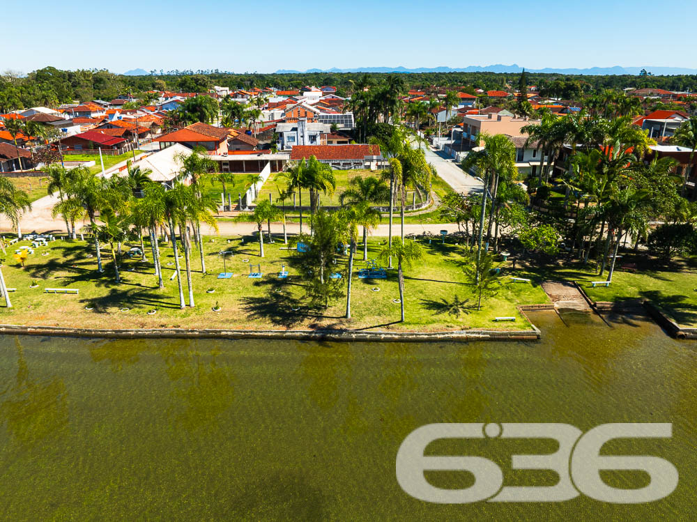 Foto de Casa Térrea Balneário Barra do Sul Pinheiros 03015760