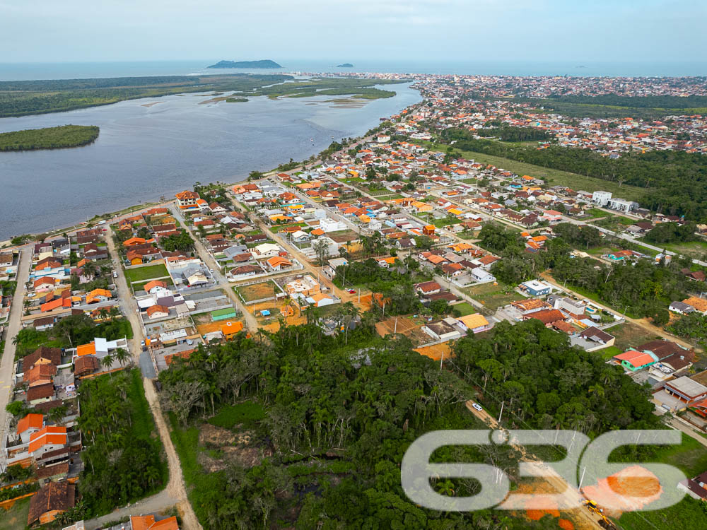 Casa à venda no Costeira, Balneário Barra do Sul |