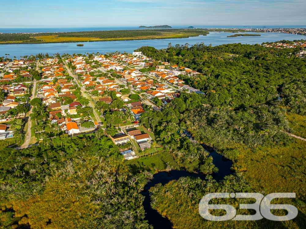 Foto de Casa Térrea Balneário Barra do Sul Pinheiros 03017855