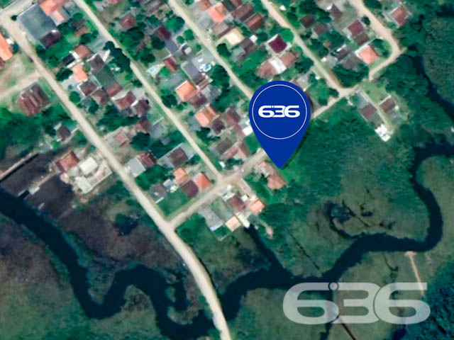 SEU TERRENO DOS SONHOS À VENDA NO BAIRRO PINHEIROS

Se você está em busca da oportunidade perfeita para construir o seu projeto à beira-mar, em um local de crescimento e experiências inesquecíveis para aproveitar em família, chegou a hora de conhecer este terreno incrível!

Apresentamos um terreno único à venda em Balneário Barra do Sul, com uma vista privilegiada para o rio e situado no loteamento Maria Fernanda, no bairro Pinheiros. Com uma generosa área de 592m², sendo 14 metros de frente, este lote plano e pronto para construção é a tela em branco que você precisa para dar vida ao projeto dos seus sonhos.

Aqui, você terá total liberdade para criar o espaço perfeito para desfrutar de momentos especiais à beira-mar. Com escritura pública, registro de imóveis e toda a infraestrutura necessária já presente, este terreno oferece a base sólida para transformar em realidade o seu projeto de casa na praia.

E sabe qual é a melhor parte? O parcelamento direto com a Imobiliária 636, tornando ainda mais acessível a aquisição desse espaço ideal. Aproveite essa oportunidade única para construir a casa que sempre imaginou, em um local repleto de beleza e tranquilidade que apenas a praia pode proporcionar.

Não perca tempo! Entre em contato agora mesmo e agende a sua visita. Venha vivenciar uma experiência única em Balneário Barra do Sul.

Telefone: (47) 3448-3636
WhatsApp: (47) 99190-0636

Imobiliária 636.