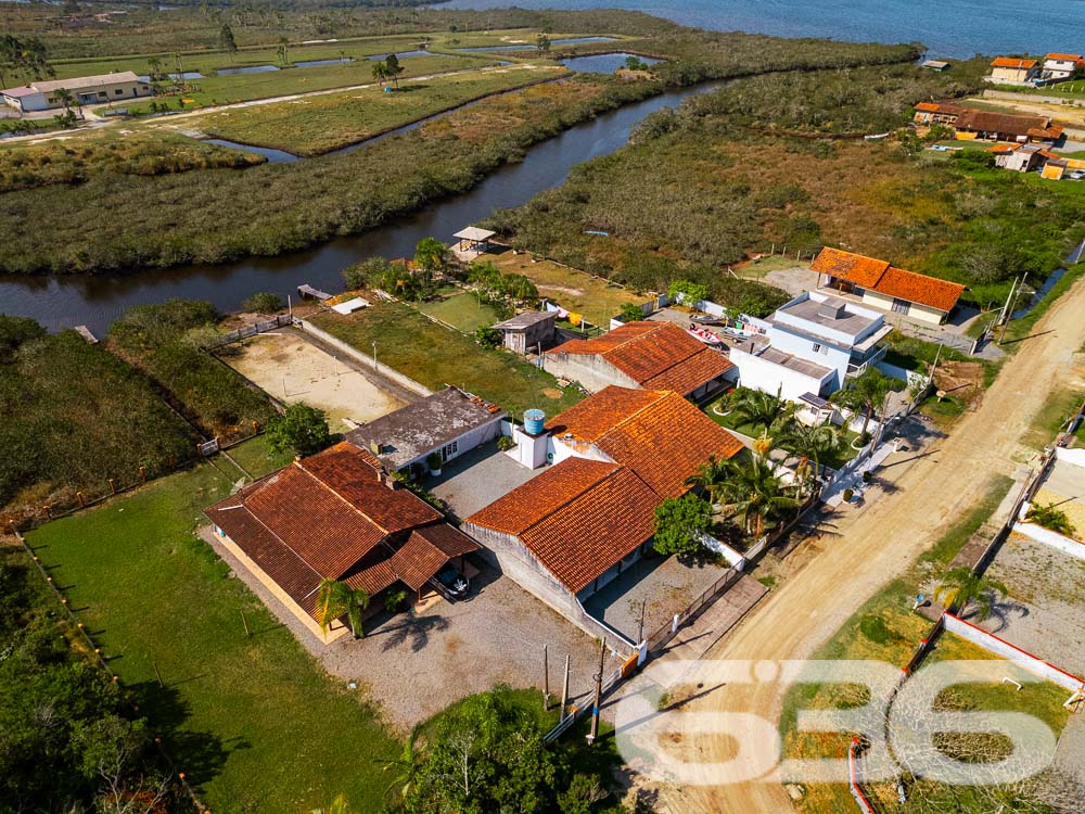 Foto de Casa Térrea Balneário Barra do Sul Pinheiros 03018137