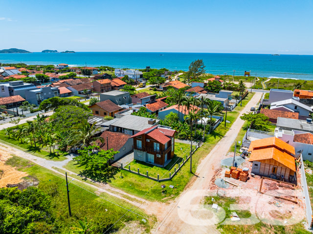 Foto de Sobrado Balneário Barra do Sul Salinas 03018707