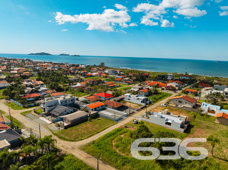 Casa à venda no bairro Salinas, Balneário Barra do
