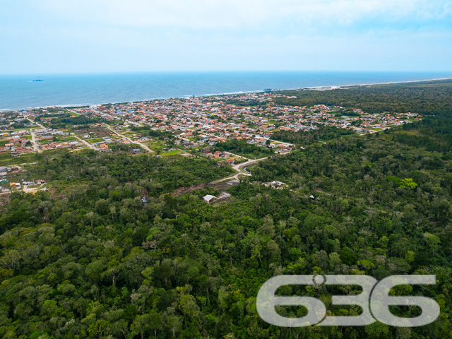 BAIRRO SALINAS - BALNEÁRIO BARRA DO SUL - INVISTA NO LITORAL CATARINENSE COM ESTE TERRENO DE 396M²!
Descubra o local perfeito para investir no seu futuro em Balneário Barra do Sul! Este terreno com 396m² de área total oferece um espaço generoso para você criar seu próprio refúgio à beira-mar.
ESPAÇO E POSSIBILIDADES:
Imagine as possibilidades que este terreno oferece! Com 396m², você tem espaço suficiente para uma casa espaçosa, um belo jardim e até mesmo uma área de lazer com piscina e churrasqueira. O céu é o limite quando se trata de personalizar este espaço ao seu gosto.
VIVA O MELHOR DO LITORAL CATARINENSE:
Localizado no bairro Salinas, desfrute da proximidade com praias deslumbrantes, restaurantes de frutos do mar e uma variedade de atividades aquáticas.
ESCOLHA A 636 NEGÓCIOS IMOBILIÁRIOS:
Com mais de 30 anos de experiência e um legado de excelência, a 636 Negócios Imobiliários é a sua parceira ideal para uma compra segura e eficiente.
Telefone: (47) 3448-3636
WhatsApp: (47) 99190-0636
Este e outros milhares de imóveis no site: i636.com.br