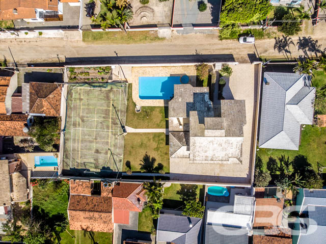 Sobrado à venda no Salinas, Balneário Barra do Sul