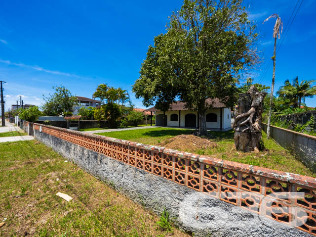 Foto de Casa Térrea Balneário Barra do Sul Costeira 03018753