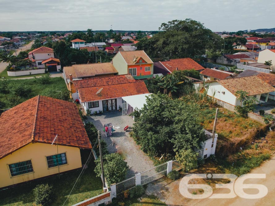 Foto de Casa Térrea Balneário Barra do Sul Centro 03018277