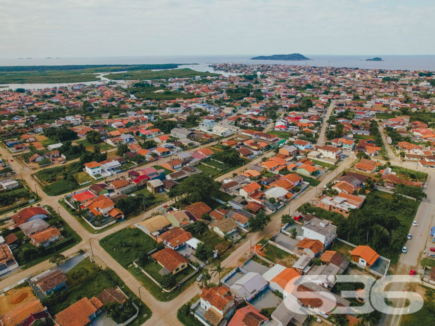 Foto de Casa Térrea Balneário Barra do Sul Centro 03018277