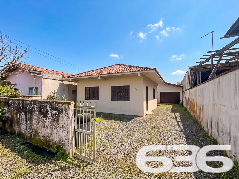 Balneário Barra do Sul | Casa com 2 quartos | 300,