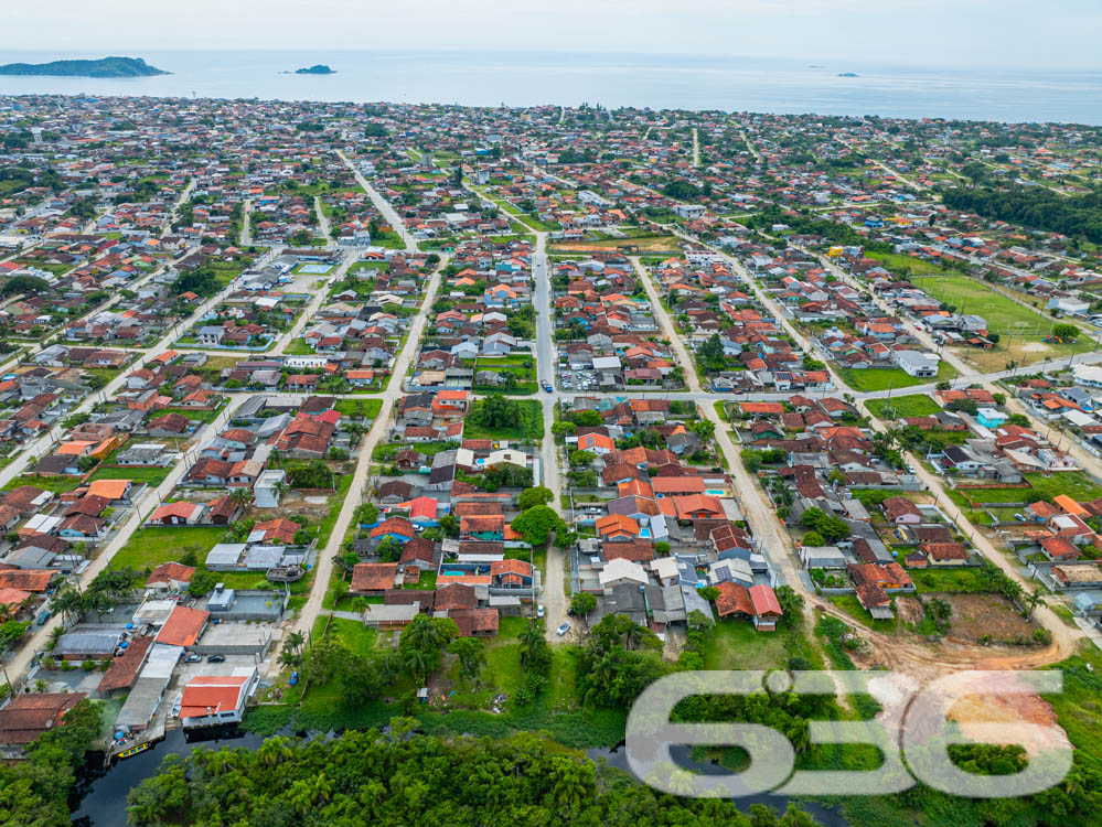 Foto de Casa Térrea Balneário Barra do Sul Centro 03018908